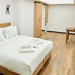 Nuageux House Hotel