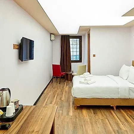 Hotel Nuageux House Istanbul