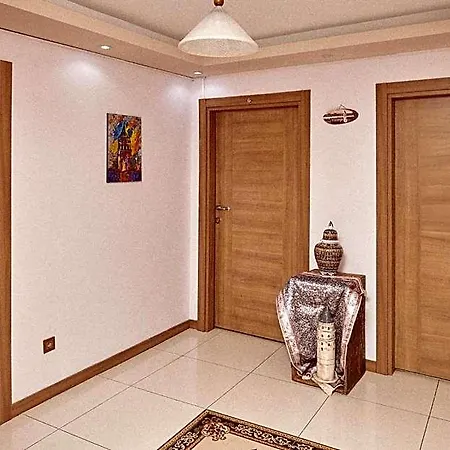 Nuageux House Hotel