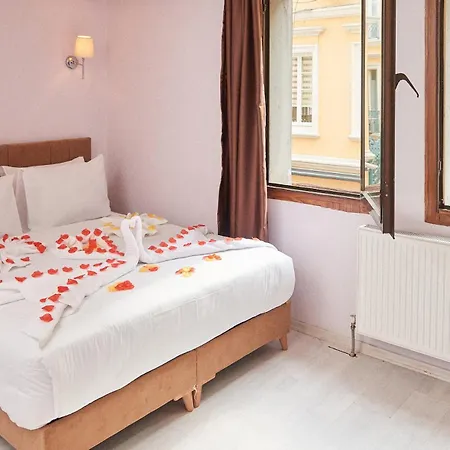 Hotell Nuageux House