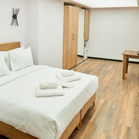 Nuageux House Hotel